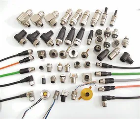 RF connectors and cable assemblies from the RF-MASTER range